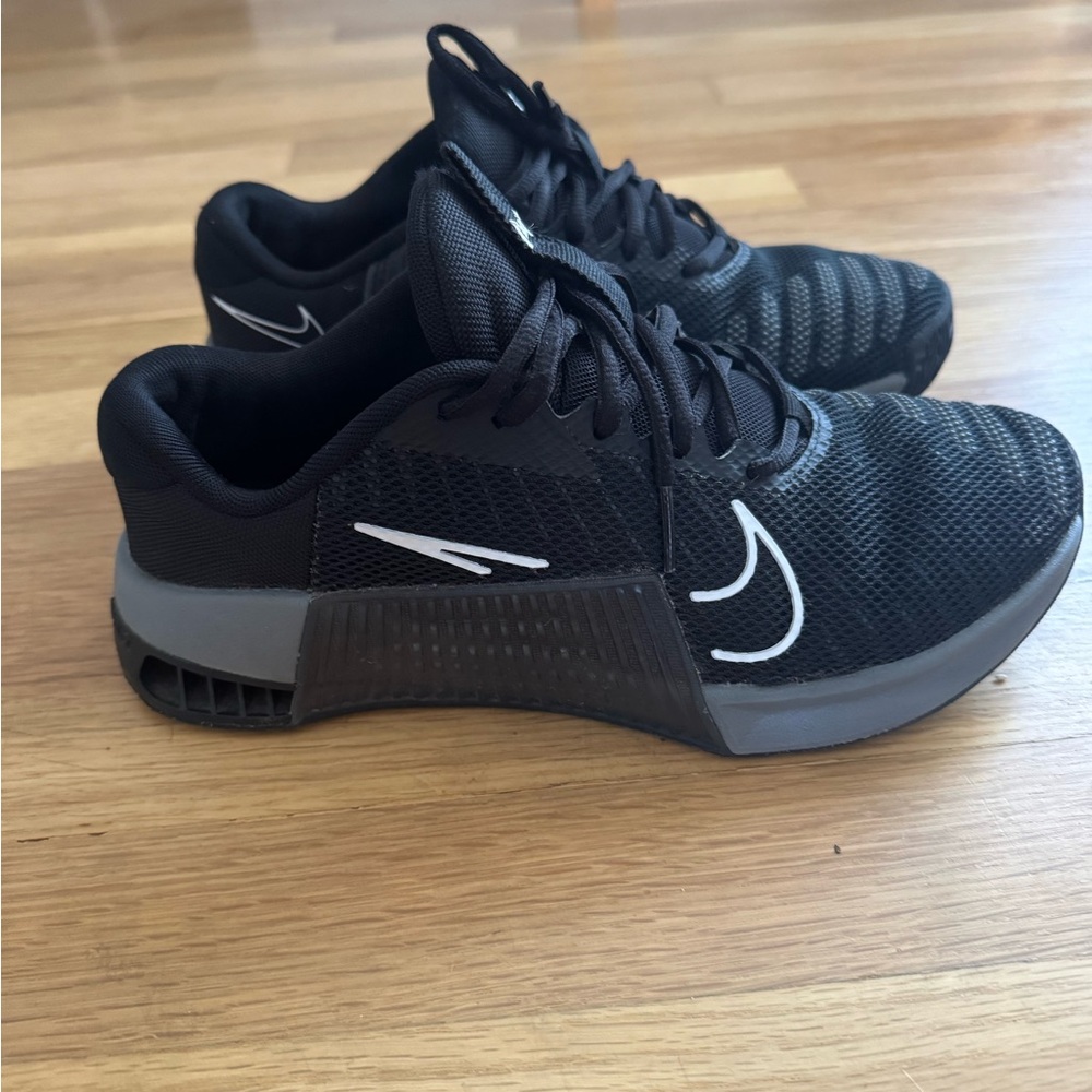 Nike Women’s Metcon 9 Black Training Shoes size 8.5